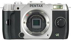 Pentax Q7 Silver + 5-15mm + 15-45mm