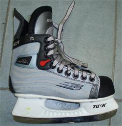 Brusle BAUER VAPOR III Jr