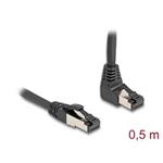 Delock Síťový kabel RJ45 Cat.8.1 S/FTP, zalomený nahoru o 90° / přímý, 0,5 m, černý