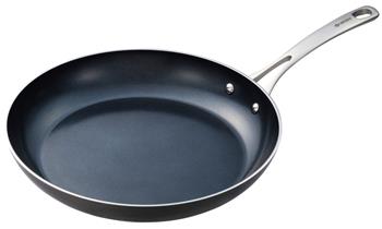 Kyocera Keramická pánev O30 cm, nerezová rukojeť